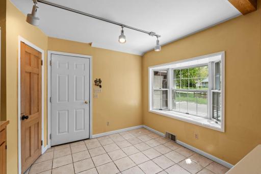 613 Labore Road, Saint Paul, MN 55117