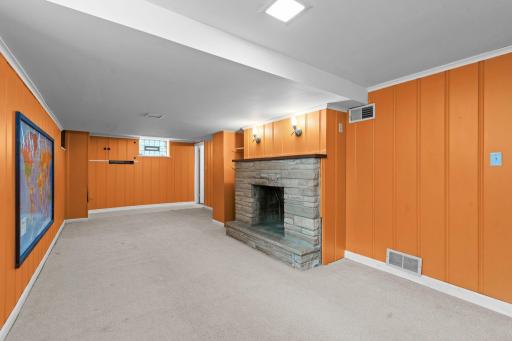 613 Labore Road, Saint Paul, MN 55117
