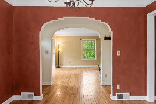 613 Labore Road, Saint Paul, MN 55117
