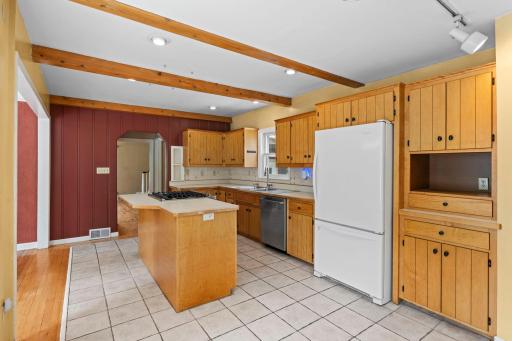 613 Labore Road, Saint Paul, MN 55117