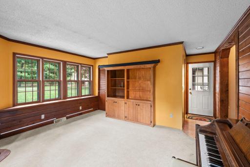 613 Labore Road, Saint Paul, MN 55117