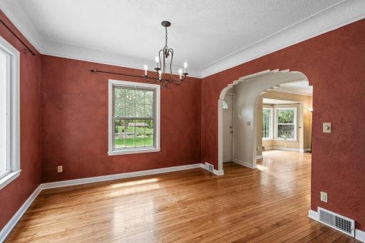 613 Labore Road, Saint Paul, MN 55117
