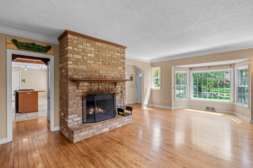 613 Labore Road, Saint Paul, MN 55117