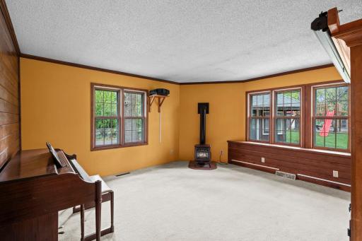 613 Labore Road, Saint Paul, MN 55117