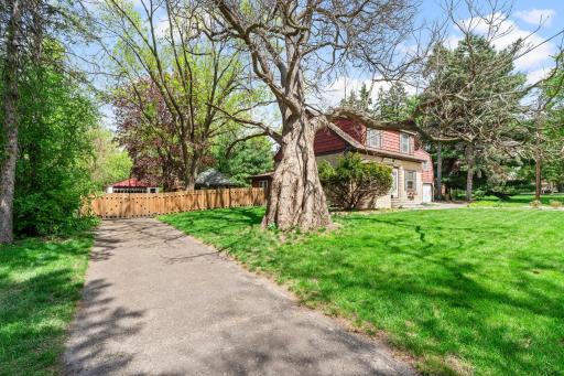 613 Labore Road, Saint Paul, MN 55117