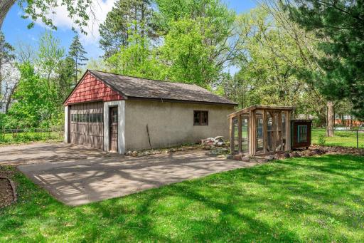 613 Labore Road, Saint Paul, MN 55117