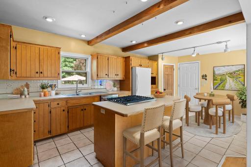 613 Labore Road, Saint Paul, MN 55117