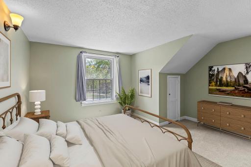 613 Labore Road, Saint Paul, MN 55117