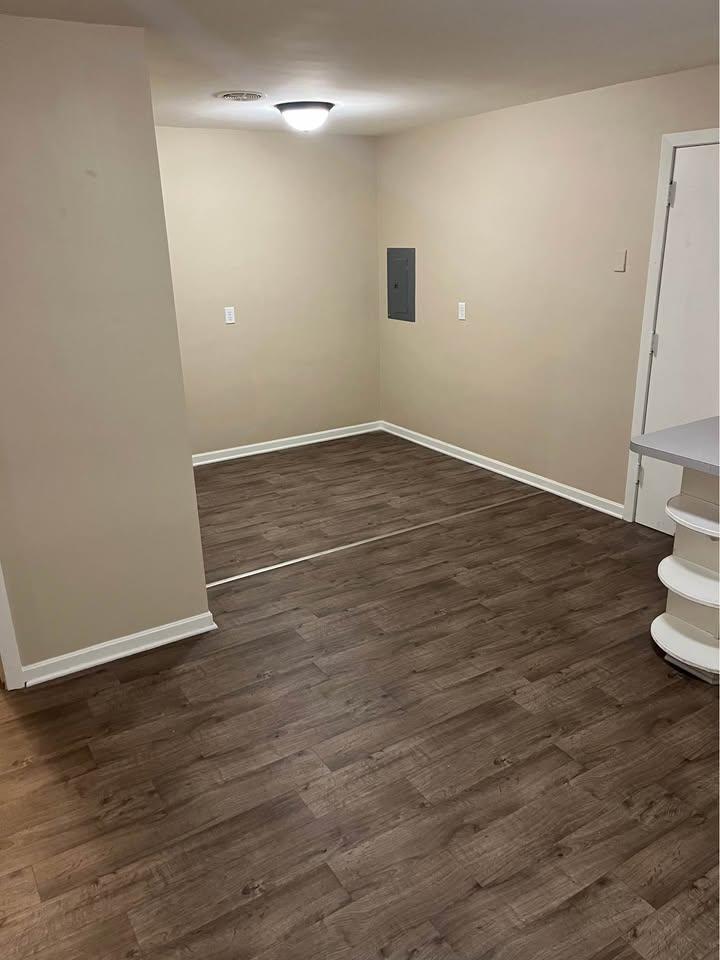 215 Meridian #21.jpg