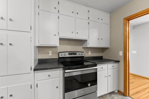 245 10th Avenue SW, Cambridge, MN 55008