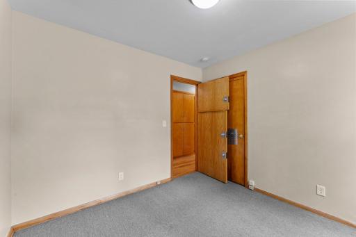 245 10th Avenue SW, Cambridge, MN 55008