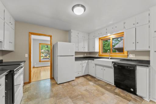 245 10th Avenue SW, Cambridge, MN 55008