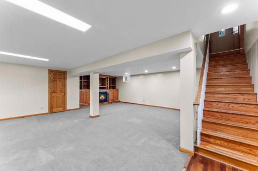 245 10th Avenue SW, Cambridge, MN 55008