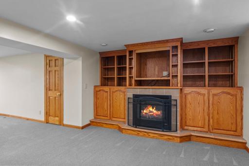 245 10th Avenue SW, Cambridge, MN 55008