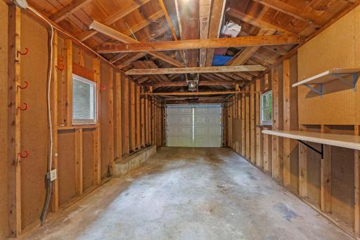 245 10th Avenue SW, Cambridge, MN 55008