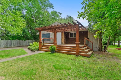 245 10th Avenue SW, Cambridge, MN 55008