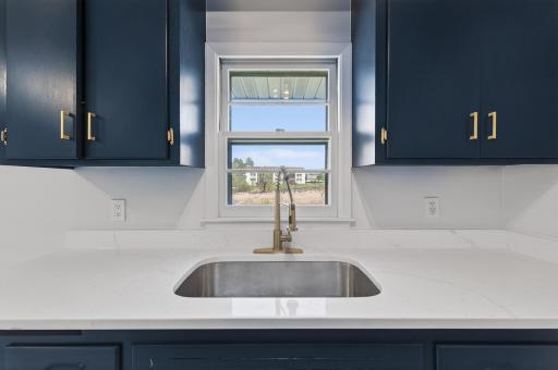 5932 Perry Avenue N, Minneapolis, MN 55429