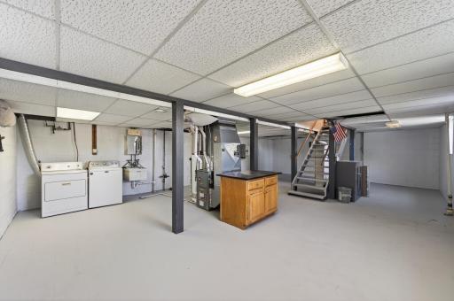 5932 Perry Avenue N, Minneapolis, MN 55429