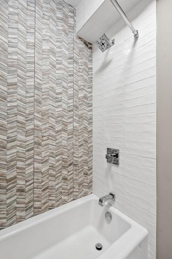 110-web-or-mls-754 Shawnee Woods Rd-101.jpg