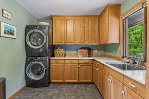 1 Snowy Owl Lane, North Oaks, MN 55127