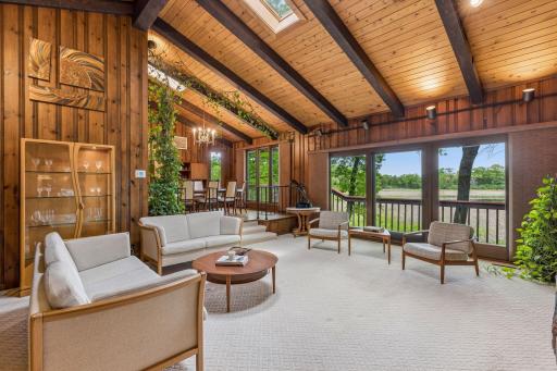 1 Snowy Owl Lane, North Oaks, MN 55127