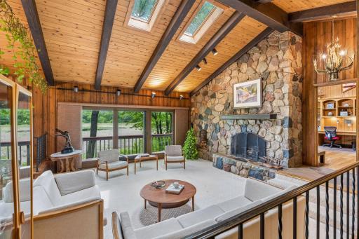 1 Snowy Owl Lane, North Oaks, MN 55127