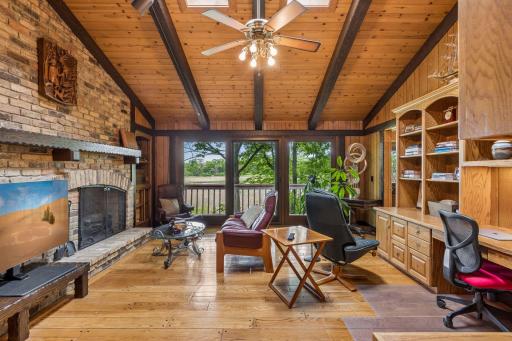 1 Snowy Owl Lane, North Oaks, MN 55127
