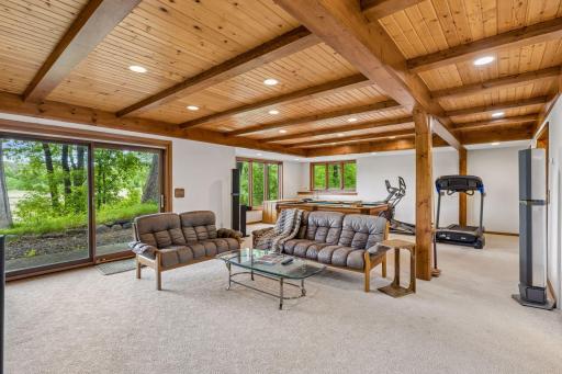 1 Snowy Owl Lane, North Oaks, MN 55127
