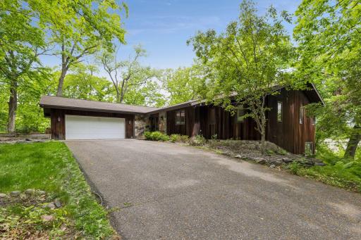 1 Snowy Owl Lane, North Oaks, MN 55127