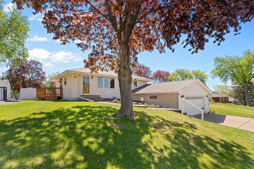139 Greenway Avenue N, Saint Paul, MN 55128