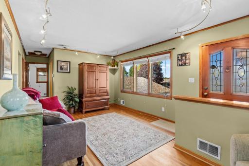 139 Greenway Avenue N, Saint Paul, MN 55128