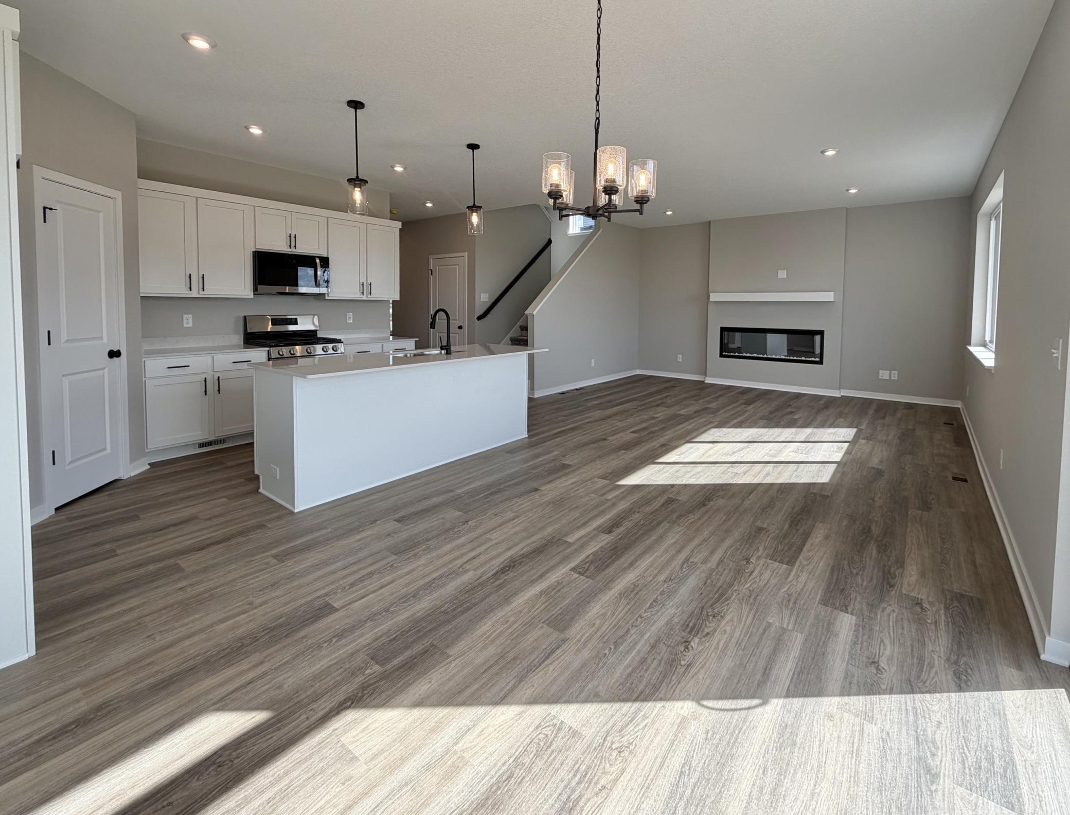 3171 Jandura Ave NE- Dining room views to the kitchen and great room.