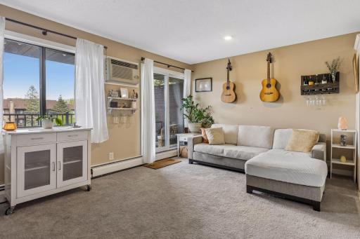 7401 W 101st Street, 320, Minneapolis, MN 55438