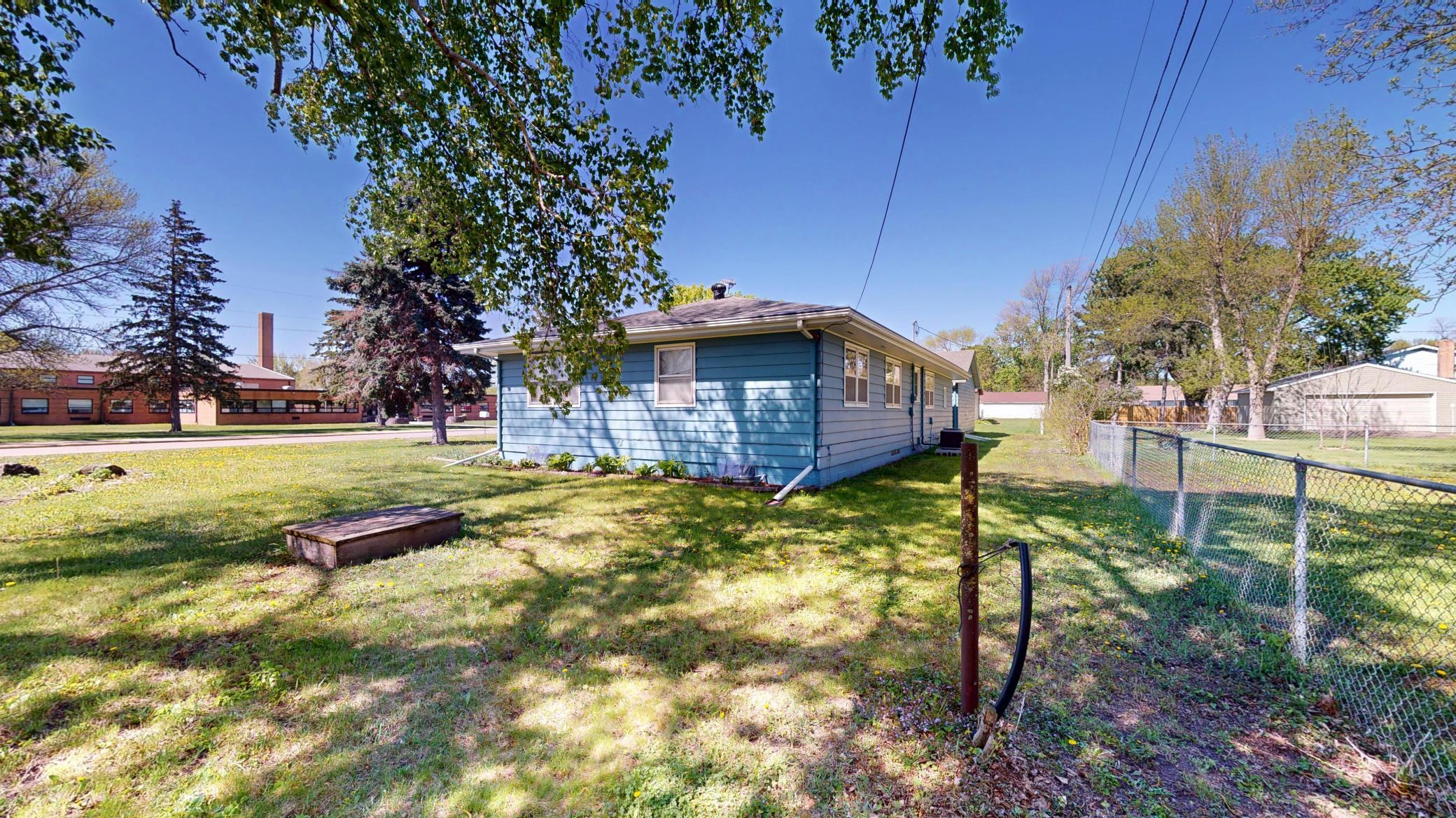 Side yard/backyard