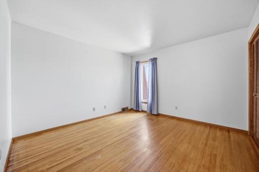 1510 16 1/2 Street S, Fargo, ND 58103