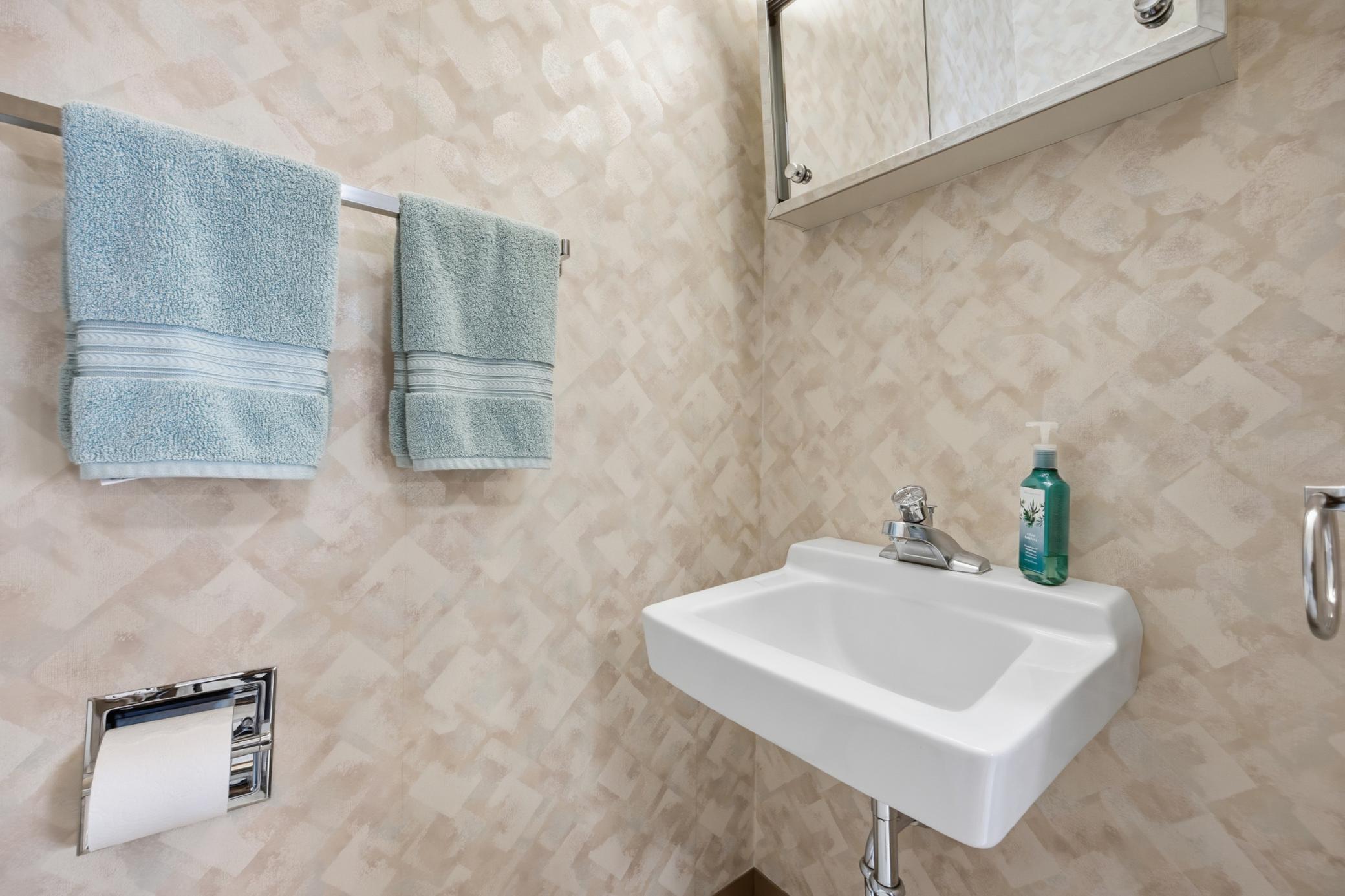 Main Floor 1/2 Bathroom