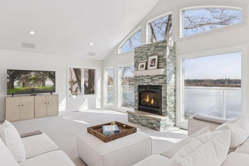 2807 McKenzie Point Road, Wayzata, MN 55391