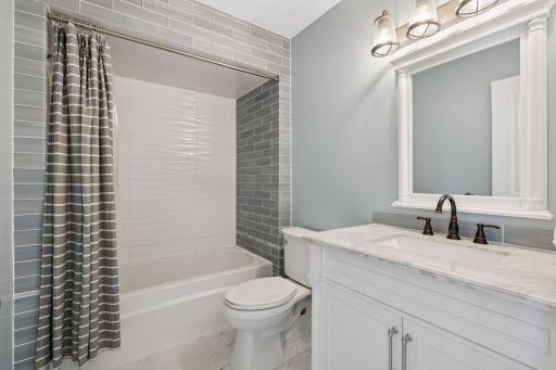 2807 McKenzie Point Road, Wayzata, MN 55391