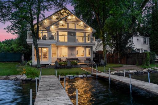 2807 McKenzie Point Road, Wayzata, MN 55391