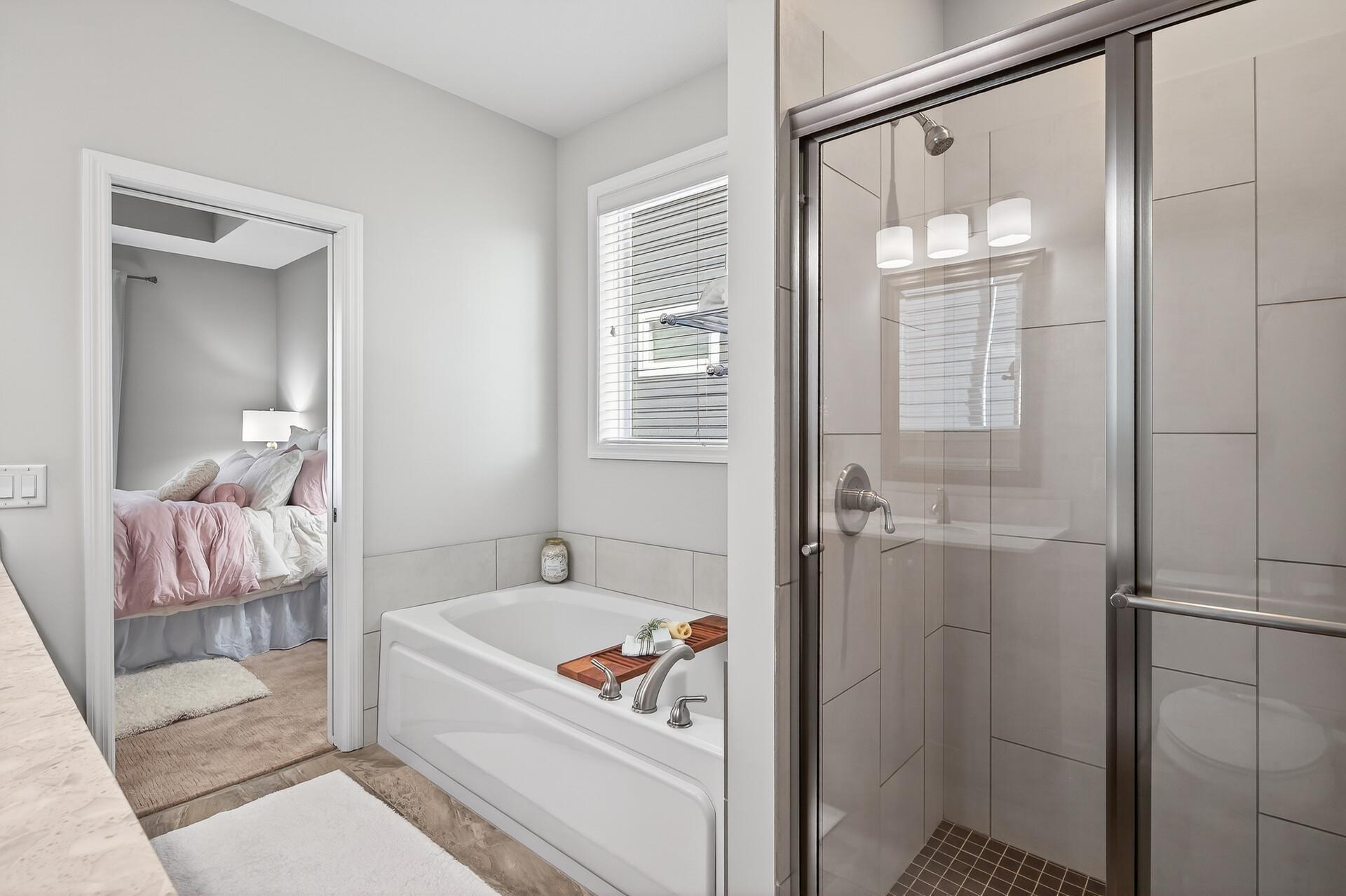Separate Shower and SoakingTub