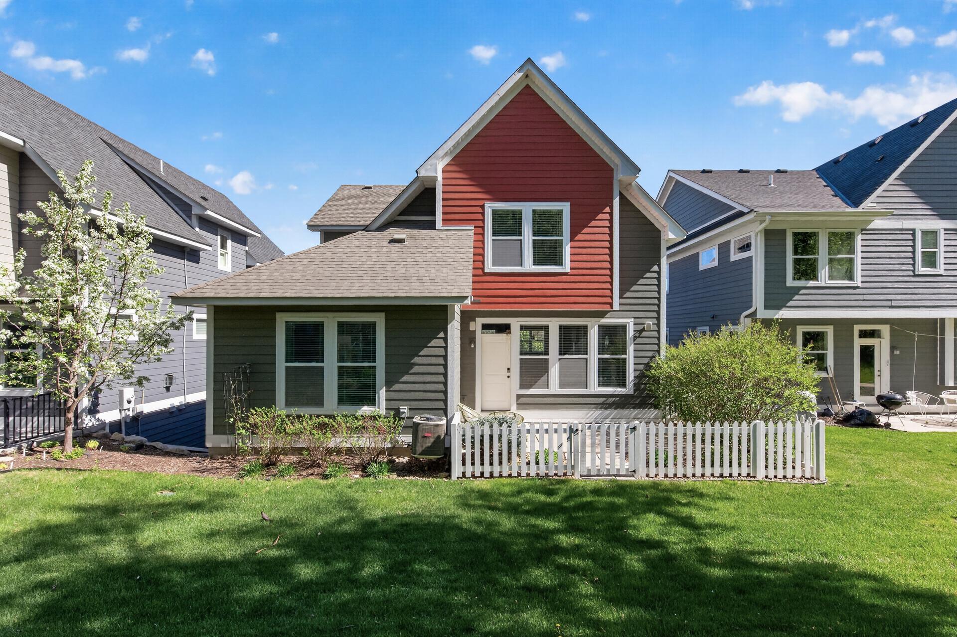 Charming picket fence