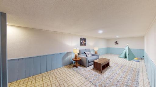 419 Ridge Road, Albert Lea, MN 56007