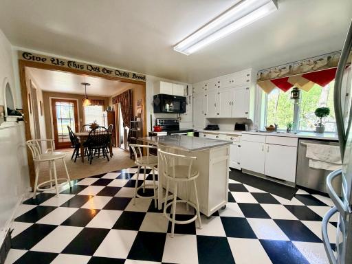 219 Moore Street, Jackson, MN 56143