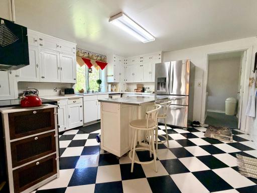 219 Moore Street, Jackson, MN 56143