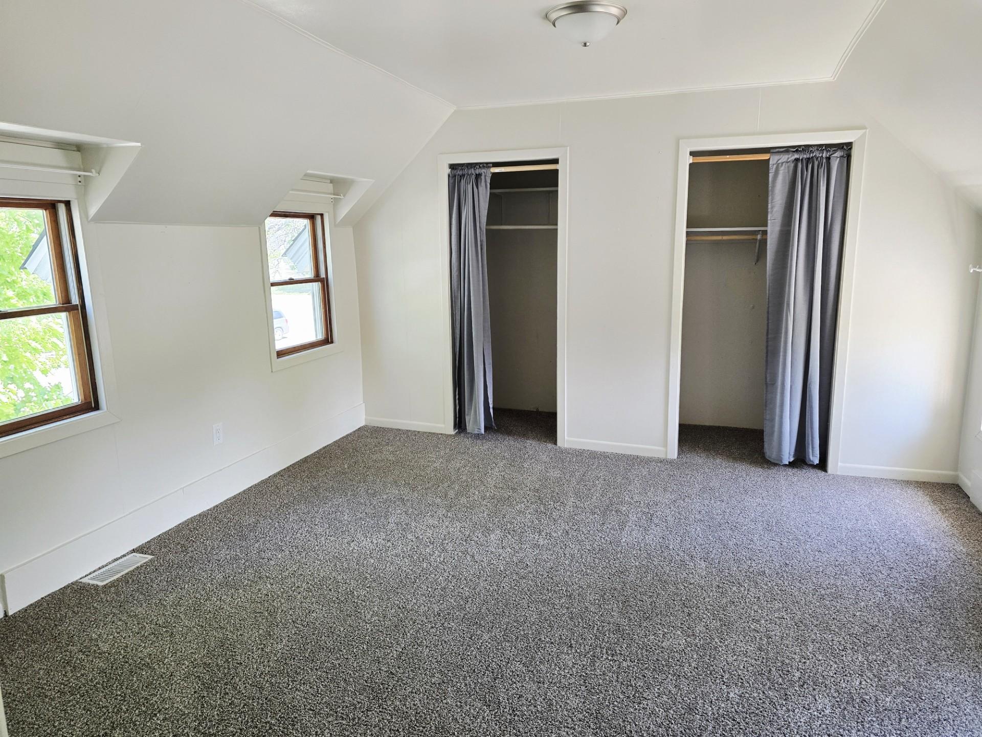 Bedroom1-1.jpg