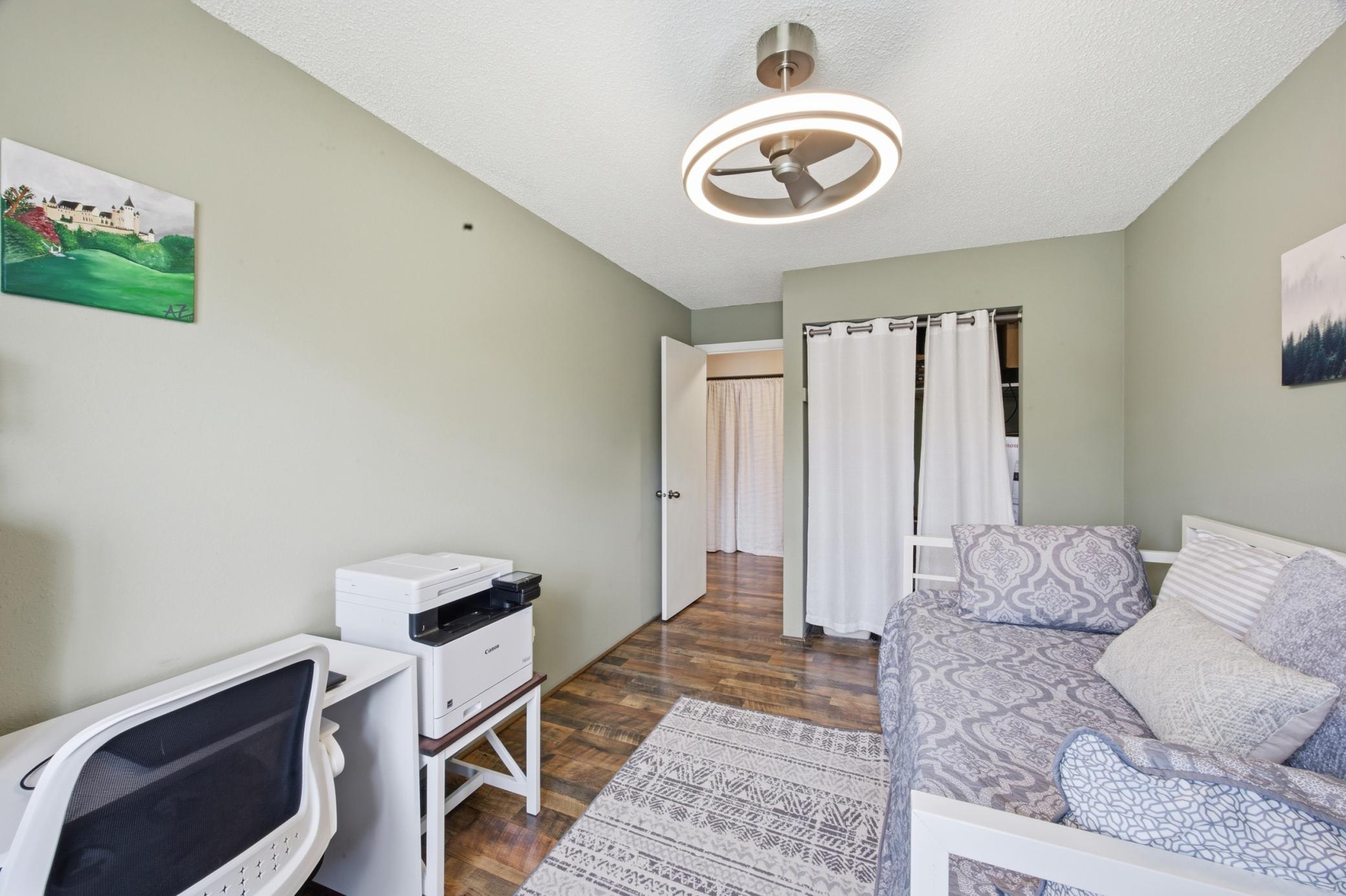 2nd Bedroom