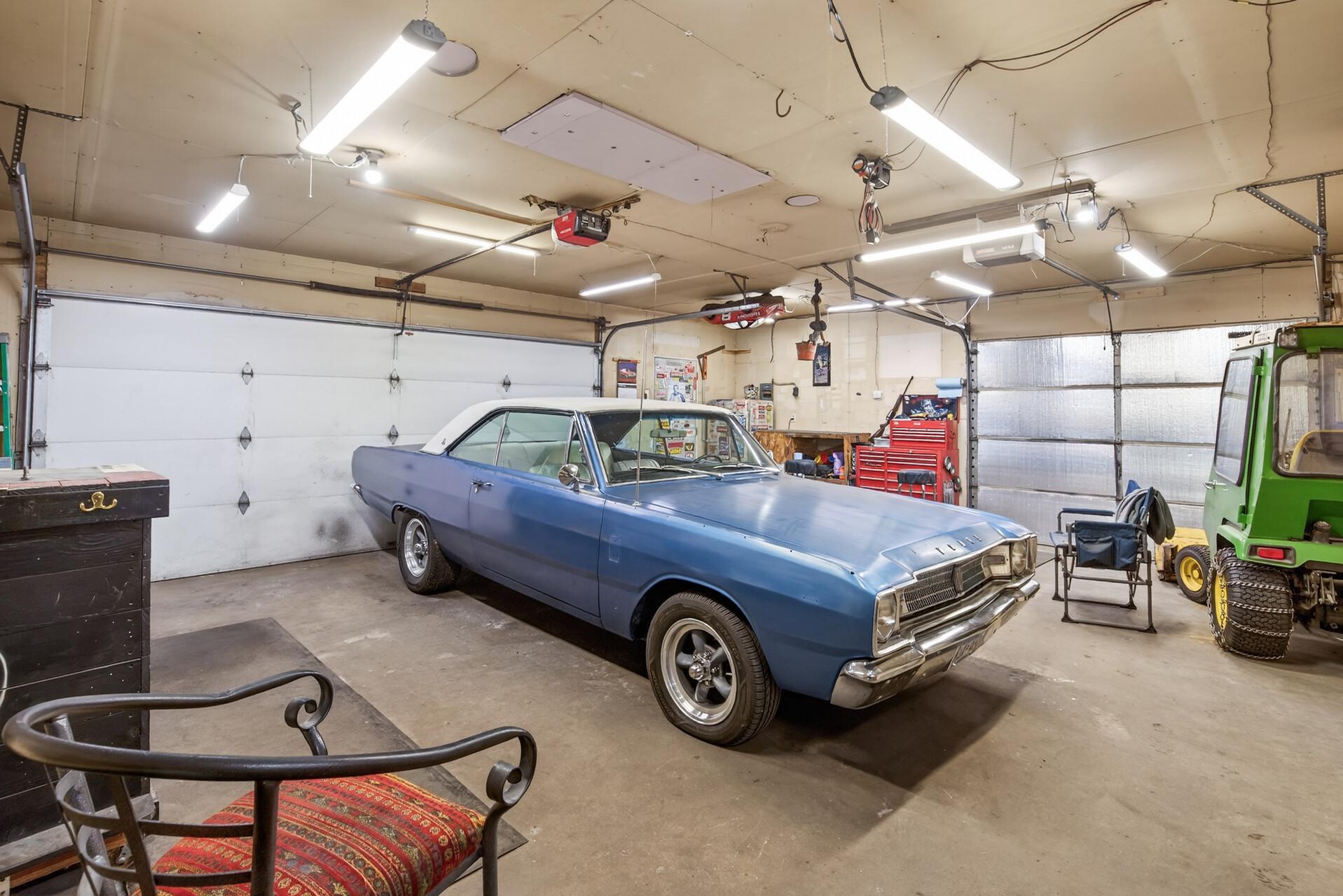 Insulated and heated - comes with 2-ton winch and 60 gallon air compressor