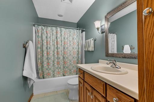 1010 Eveningstar Court, Sartell, MN 56377