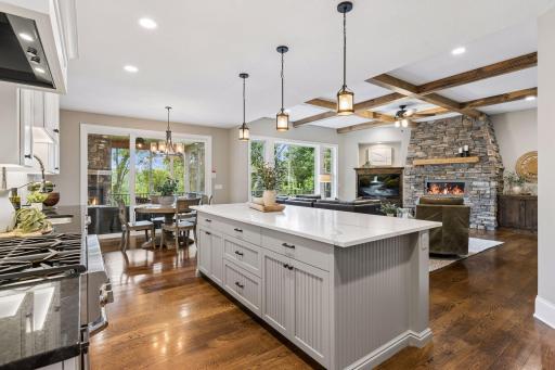 Kitchen/Center Island