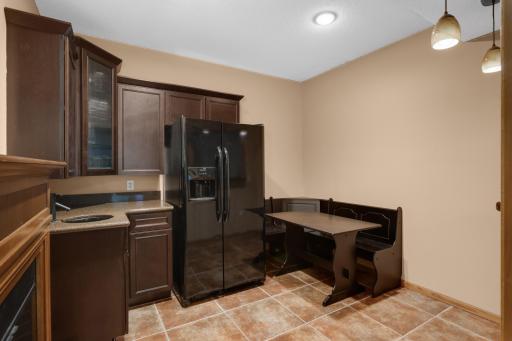 16098 Kennard Court, Lakeville, MN 55044